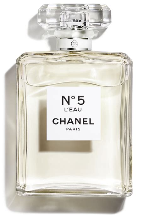 chanel smell|who wears chanel no 5.